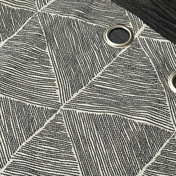 Four heavy duty black and white project 62 blackout curtains - Picture 4 of 10